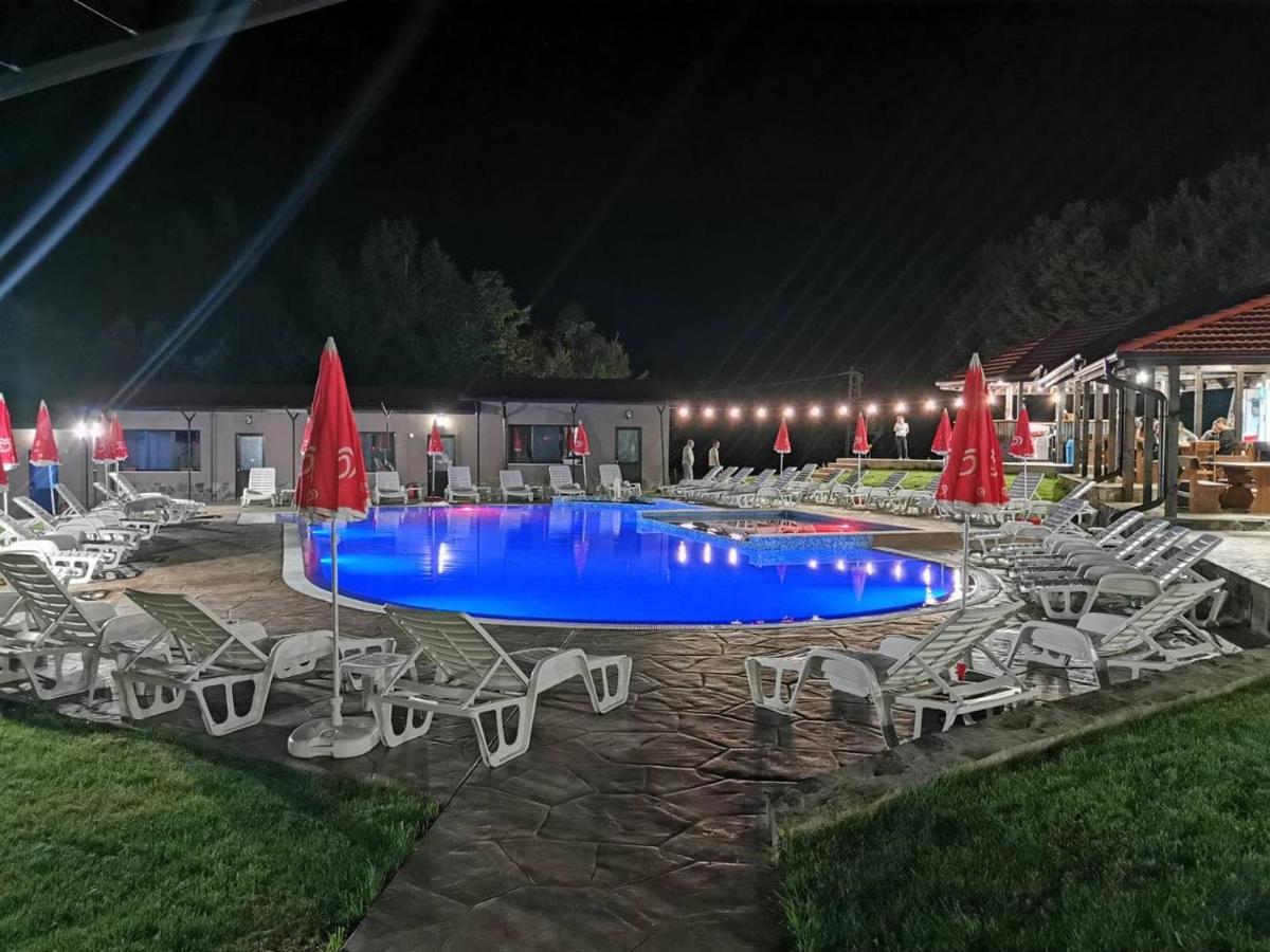 Хотелски Комплекс Саня Apriltsi  Exterior foto